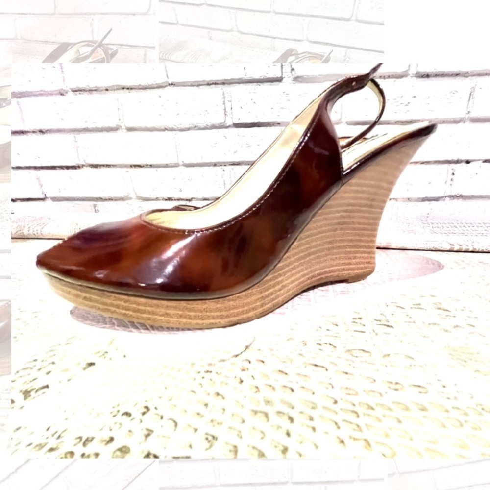 Steve Madden Abbaa Tortoise Shell Peep Toe Wedges - image 4